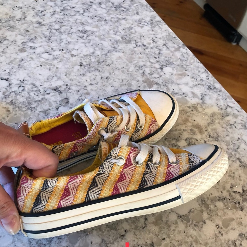 Girls Converse Shoreline Sneakers New Condition